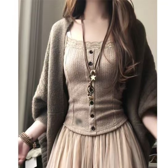 Champagne Crème Koreaans Elega - Lace Trim Cami recensie en prijs